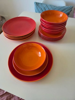 Vajilla Casa Naranja y Roja