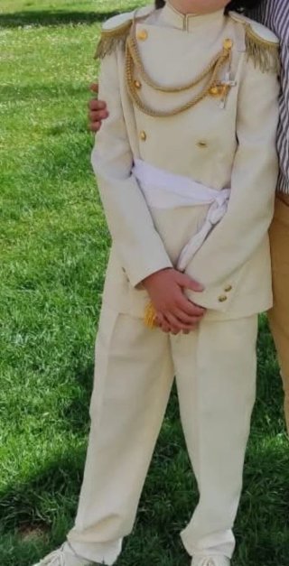 Traje de Comunión Beige y Dorado