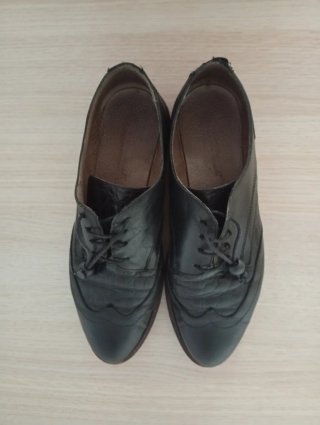 Zapatos de piel negros planos cordones talla 40