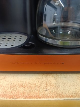 Cafetera Ufesa Naranja