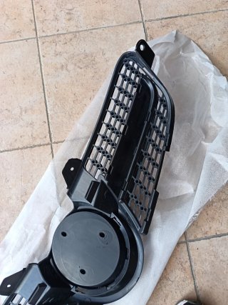 Parrilla Diamantes Negro Brillo Mercedes SLK R171