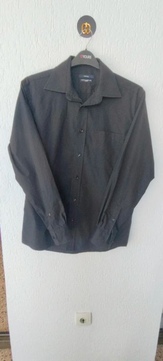 Camisa Negra Talla M marca cotefiel