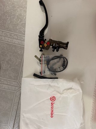 Manetas de moto Brembo