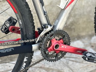 Bicicleta Giant Revel Gris y Roja