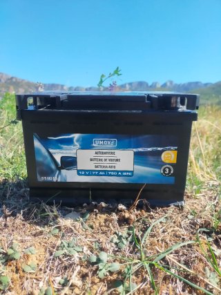 Batería UMOVE SLI 12V 77Ah 750A Nueva