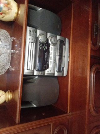 Equipo de Sonido JVC Plata y Negro