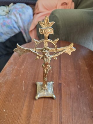 ⚜️ Espectaculares Crucifijos de mesa Bronce Dorado