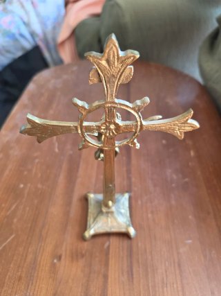 ⚜️ Espectaculares Crucifijos de mesa Bronce Dorado