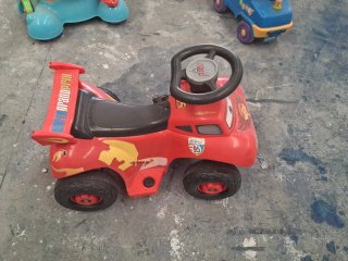 Coche Rayo McQueen para niño