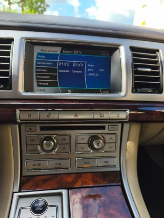 Jaguar XF 2009