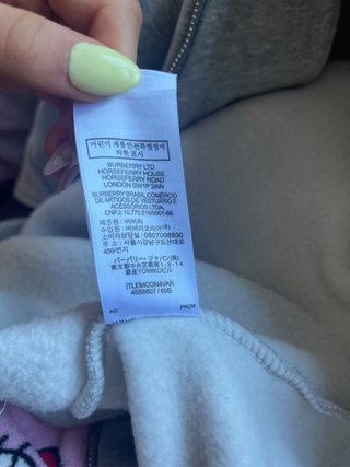 Chaqueta Burberry Gris con Capucha
