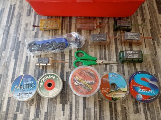 Attrezzatura da pesca: mulinelli, lenze, ami