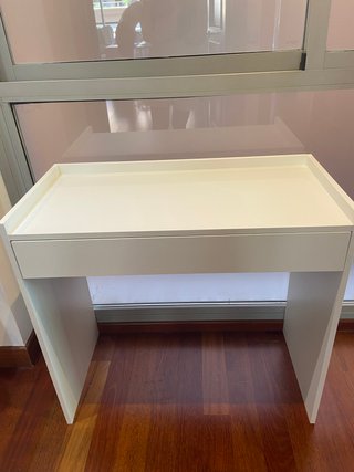 Escritorio Blanco con Cajón