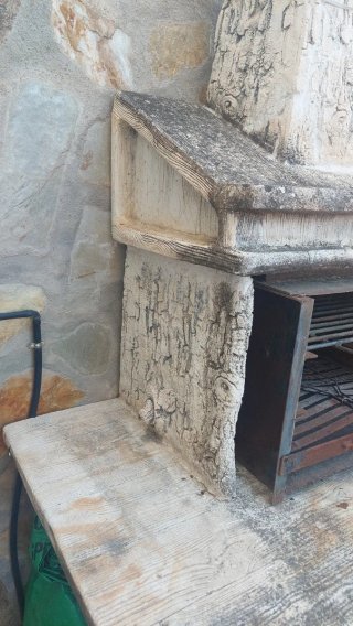 Barbacoa de obra con chimenea