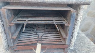 Barbacoa de obra con chimenea