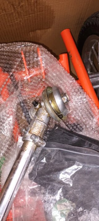 Desbrozadora con ruedas SIN USAR mitad precio