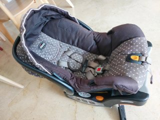 Maxicosi Chicco con base Isofix