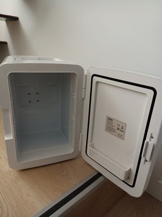 Mini nevera Yashe 10L averiada