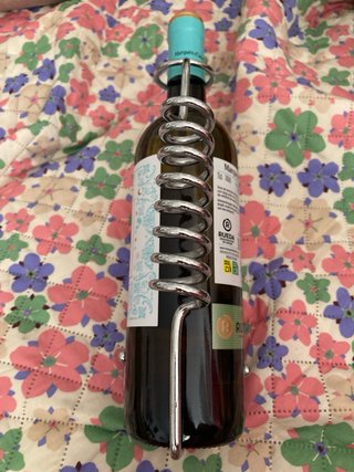 Botellero de metal para vino