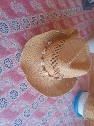 Gorro de playa de paja