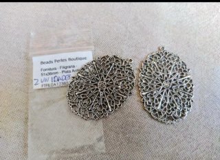 Lote fornituras bisuteria oro y plata