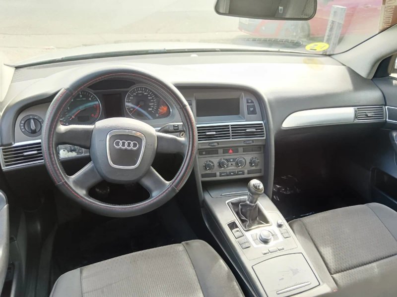 Audi A6 2010, foto 2
