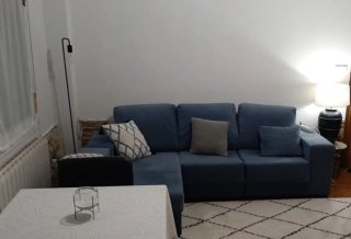 Lámpara de pie Shelín Negra