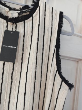 Vestido Sfera sin mangas rayas blanco y negro