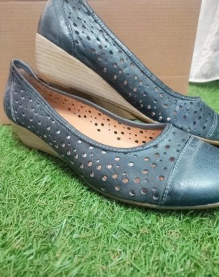 Mocasines Refresh grises con tacón