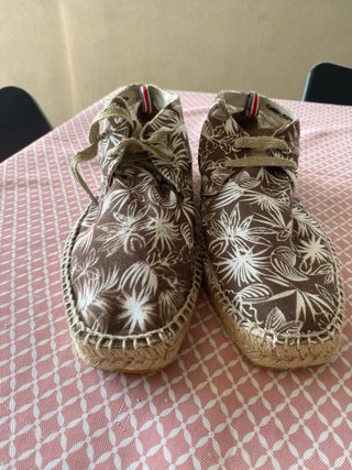 Alpargatas Castañer Marrones Estampadas