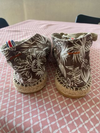 Alpargatas Castañer Marrones Estampadas