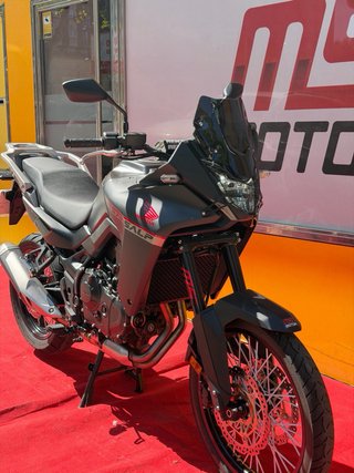 Honda Transalp 750 2023