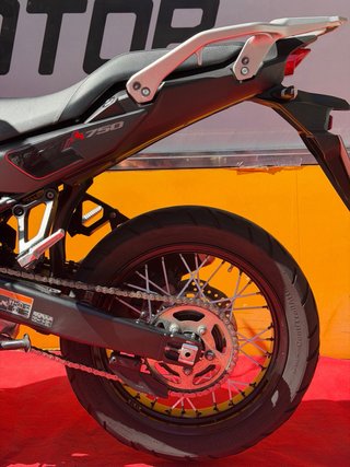 Honda Transalp 750 2023