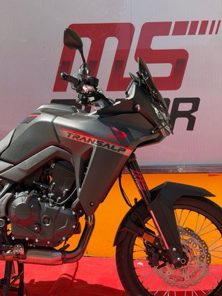 Honda Transalp 750 2023