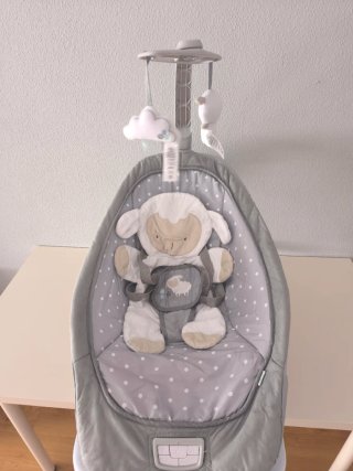 Mecedora bebé Kids2 con música