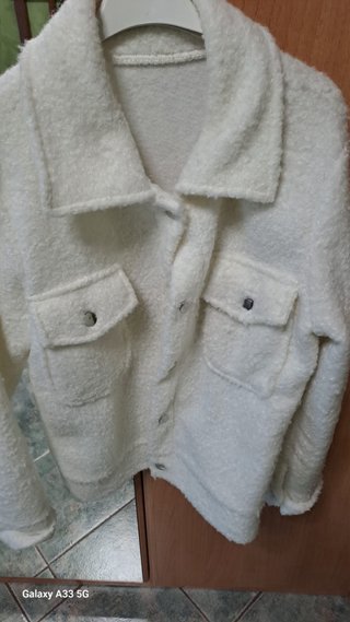 Chaqueta blanca de borreguito