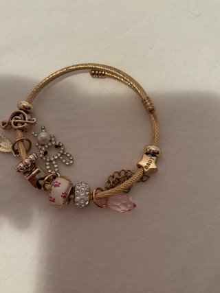 Pulsera Dorada con Charms