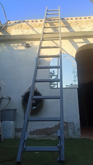 Escalera madera 4 ,25 mtr metros