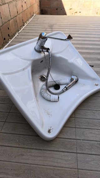 Lavabo para silla de ruedas
