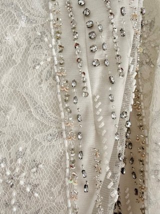 Vestido de Novia Blanco y Plateado Corto