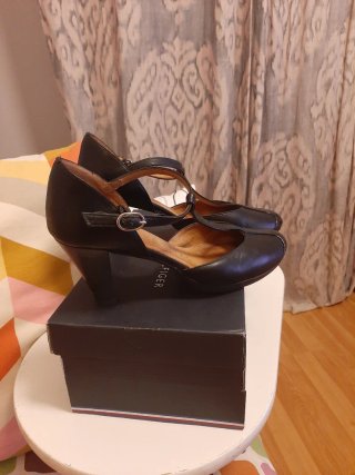 Zapatos Hispanitas tacón