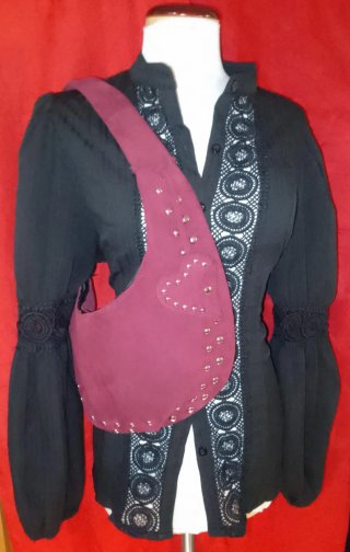 Bolso Burdeos con Tachuelas