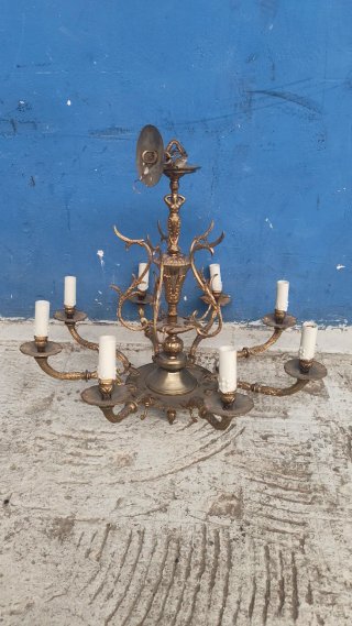 Lámpara de techo antigua dorada