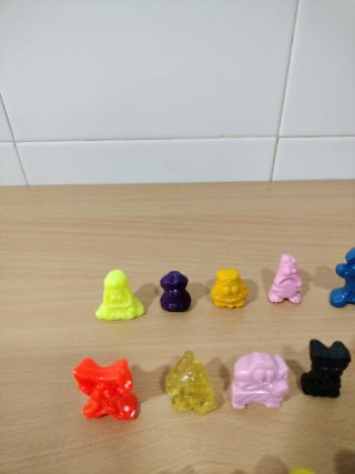 Gogo's Crazy Bones.