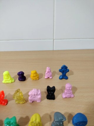 Gogo's Crazy Bones.