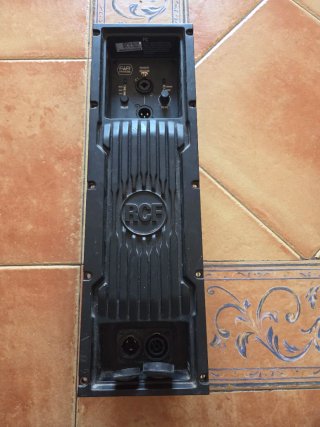 Placa amplificada RCF 945
