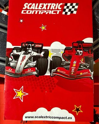Scalextric Compact F1 3132 - Circuito Completo