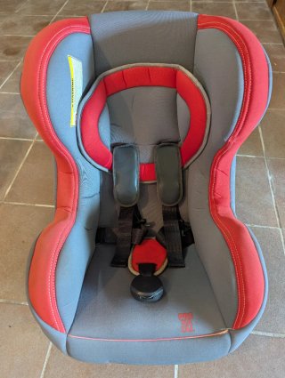 Silla coche bebé gris y rojo
