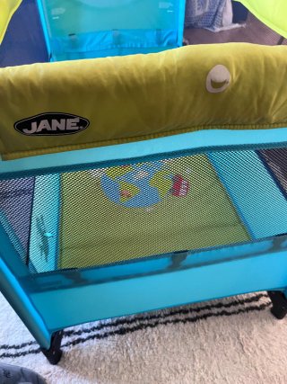 Cuna de viaje Jane y playground