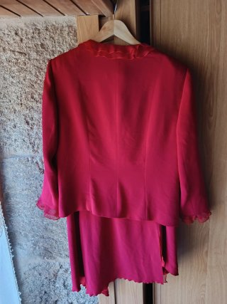 Conjunto Chaqueta y Falda Caractere Rojo Talla XL
